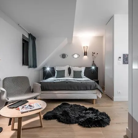 Apartmanhotel La Grange Des Peres