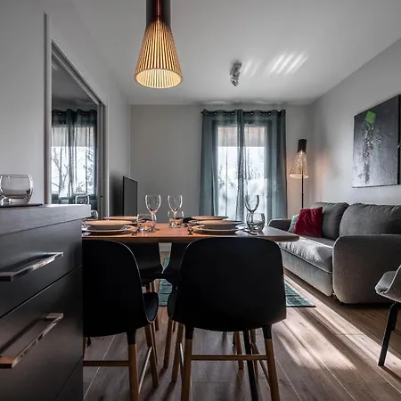 Aparthotel La Grange Des Peres 2*