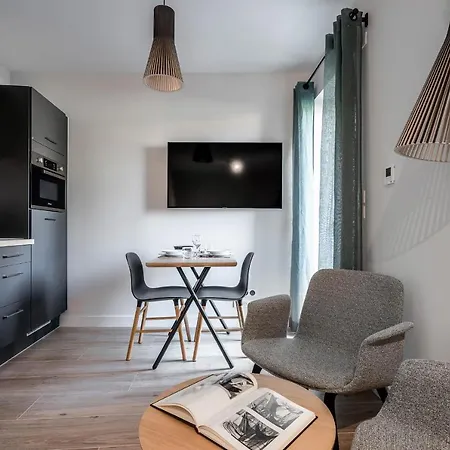 La Grange Des Peres Apartmanhotel 4*