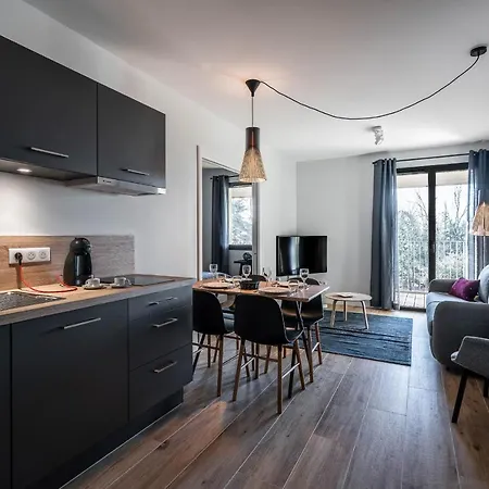 Aparthotel La Grange Des Peres
